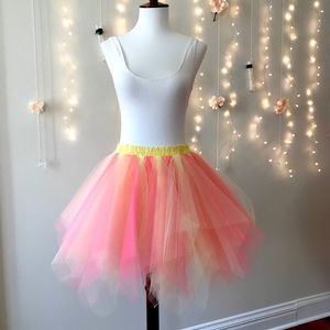 🔥 SALE Aritzia - Wilfred Free Georgianna Bodysuit